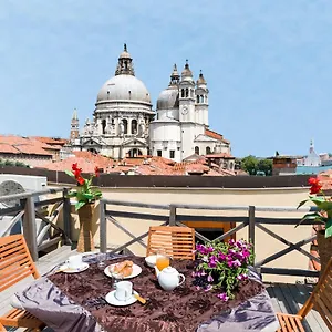 Dorsoduro Charme By Wonderful Italy Apartament